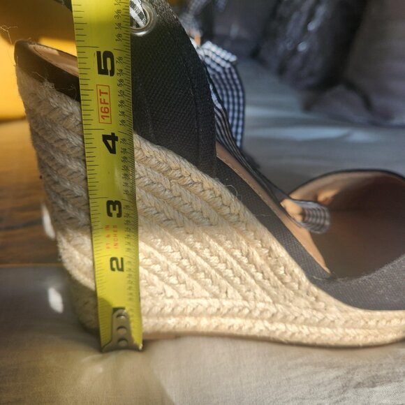 Express NWT Black Espadrille wedge wrap around ankle shoes - Picture 14 of 14